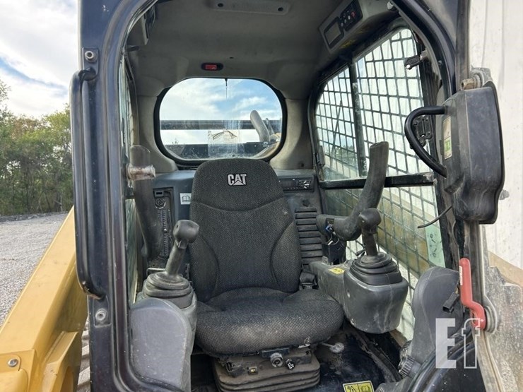 2019-caterpillar-272d2-xhp-image-7