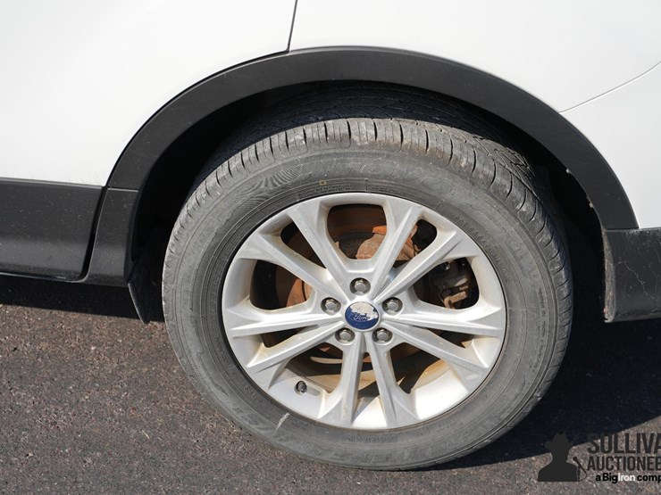 2017-ford-escape-image-16