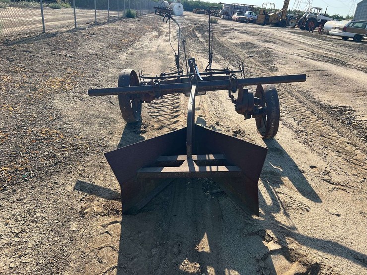 36”-v-plow-image-4