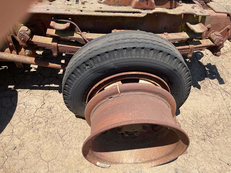 white-3000-truck-image-28