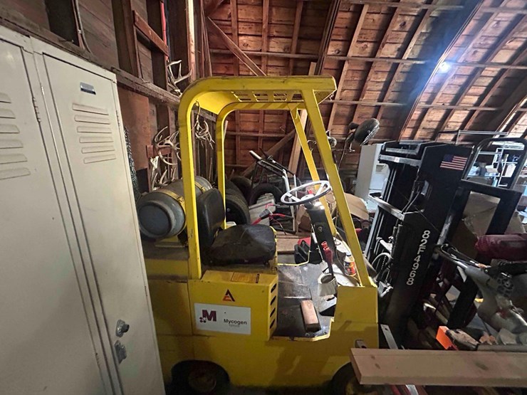 cascade-82f4968-forklift-image-4