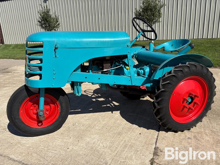 1950-ota-mk-1-2wd-tractor-image-1