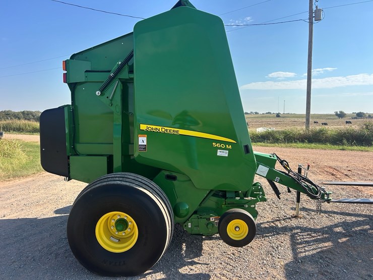 2023-john-deere-560m-image-21