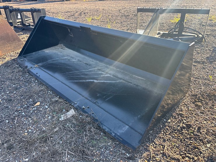 unused-84”-swict-skid-steer-smooth-bucket-image-2