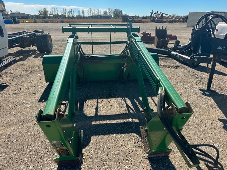 john-deere-148-image-2