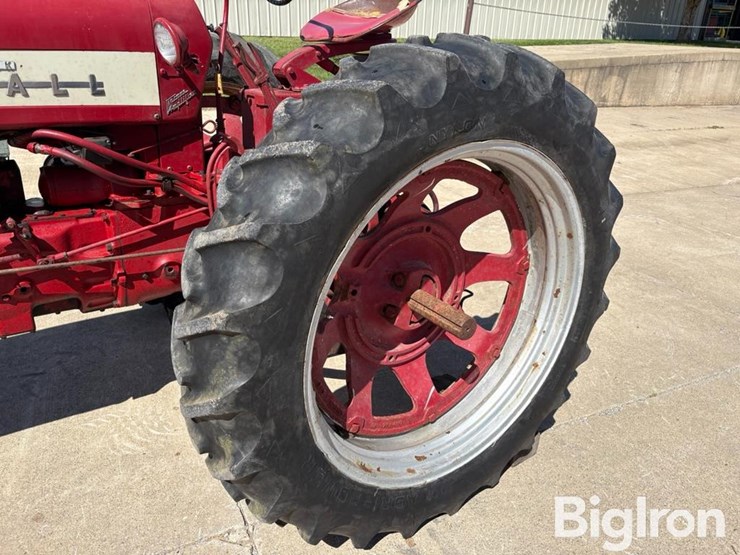 1957-case-ih-350-image-17