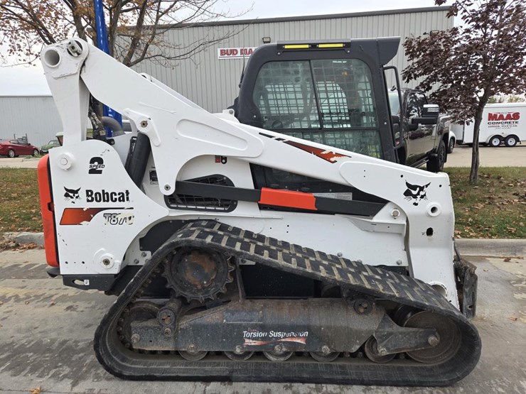 2022-bobcat-t870-image-6