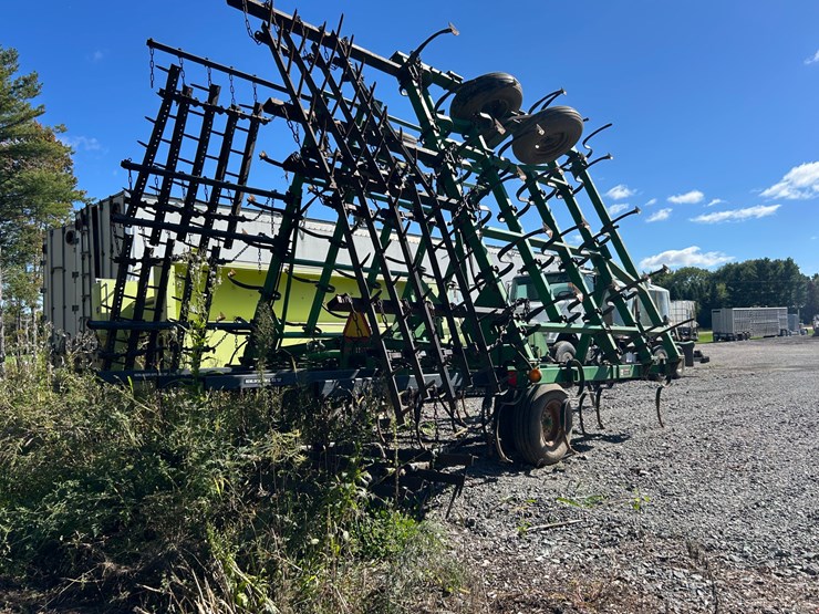 john-deere-30-image-2