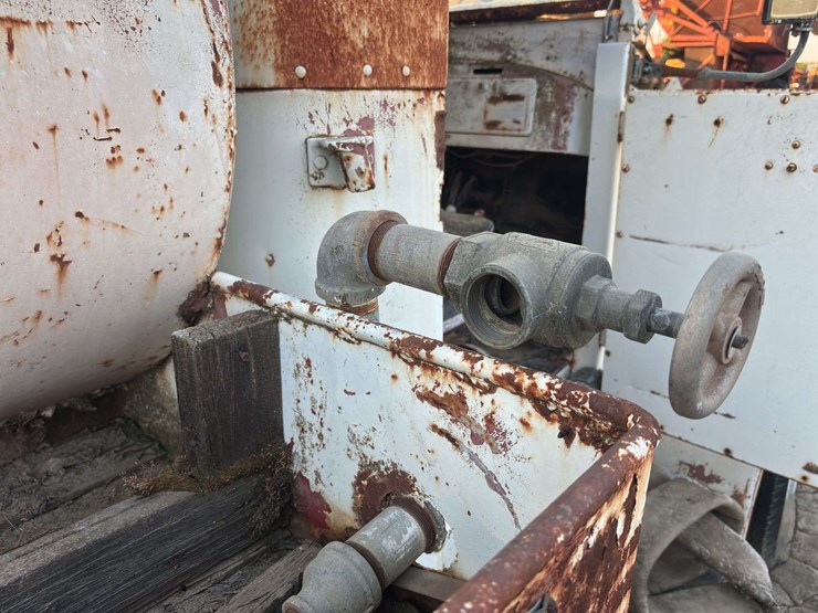 tender-truck-image-40