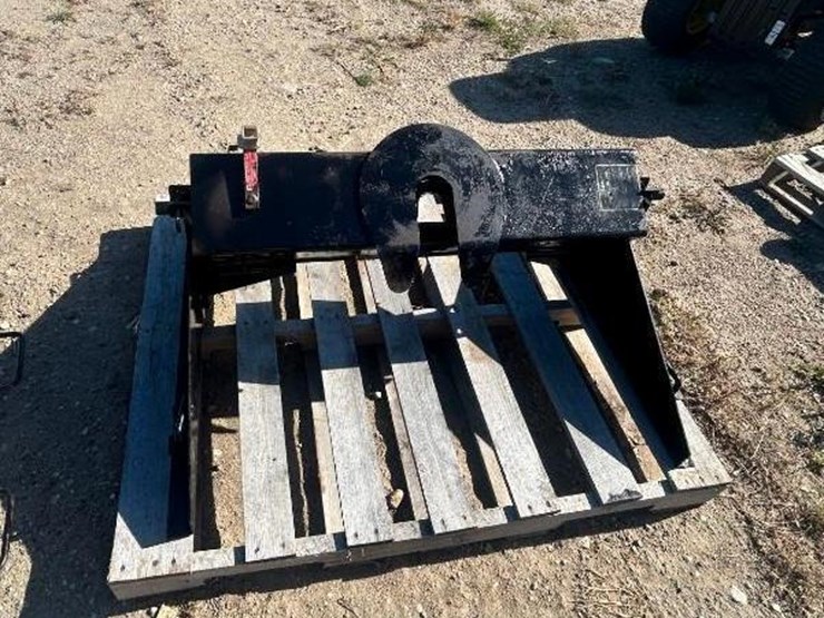 fifth-wheel-plate-image-1