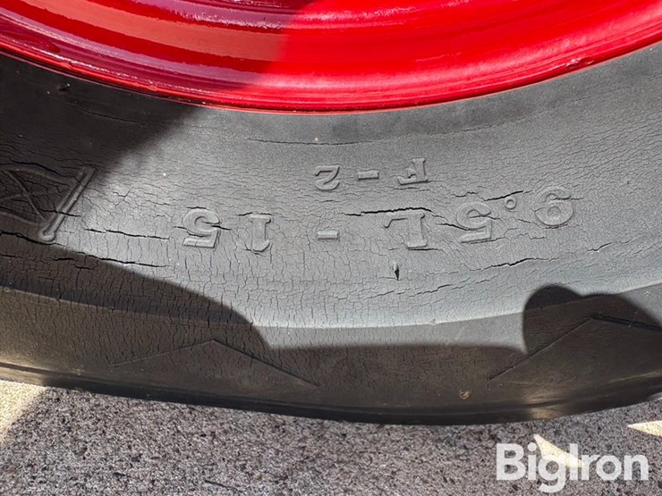 1961-case-ih-560-image-11