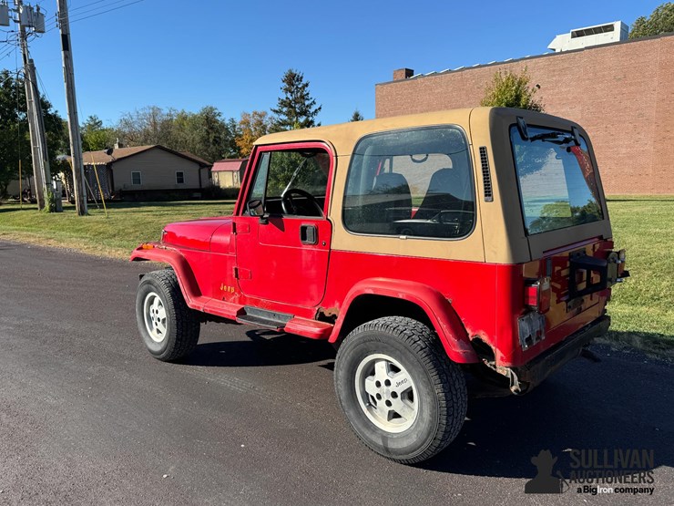 1993-jeep-wrangler-image-7