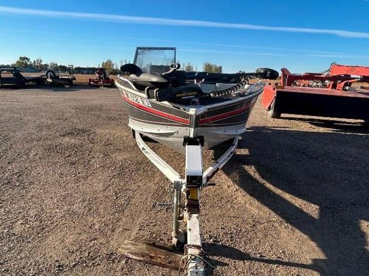 alumacraft-tropy-170-boat-image-8