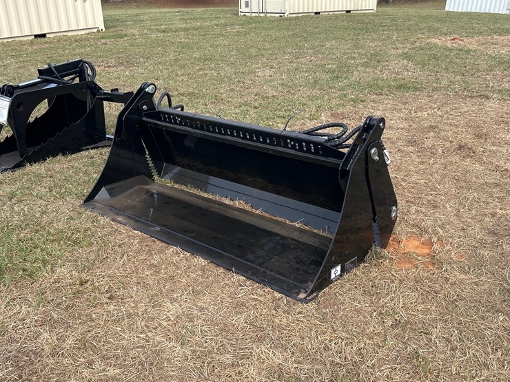 #469-•-quick-attach-4-in-1-bucket-image-1