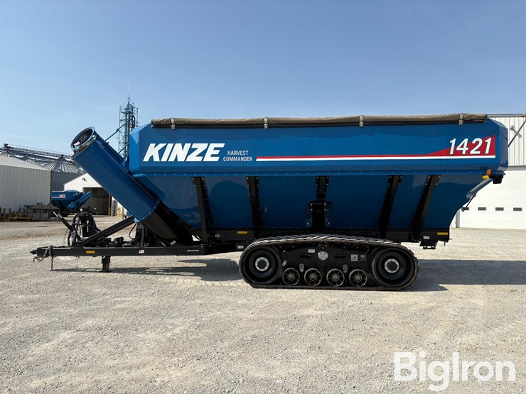 2024-kinze-1421-grain-cart-image-8