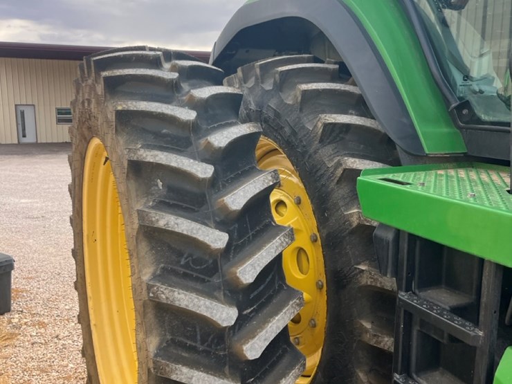 john-deere-8r-310-image-13