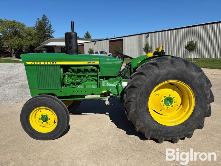 1973-john-deere-2030-image-8