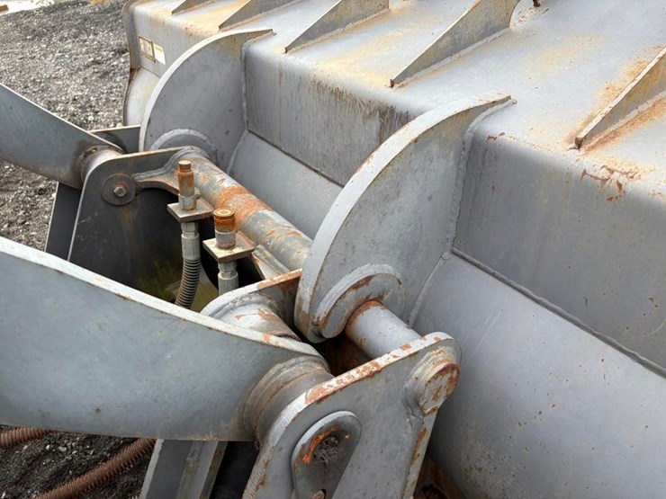 2015-doosan-dl200tc-5-image-7