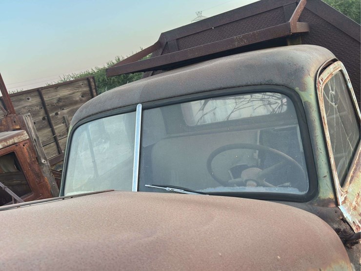 chevrolet-6400-image-16