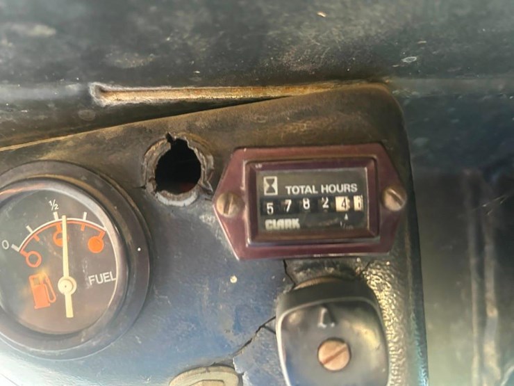 1981-model-2000-bobcat-mini-payloader-image-27