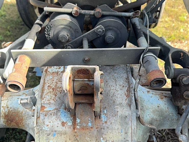ford-4000-image-9