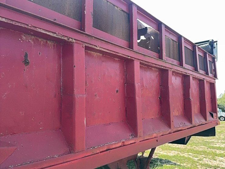 red-dump-trailer-image-7