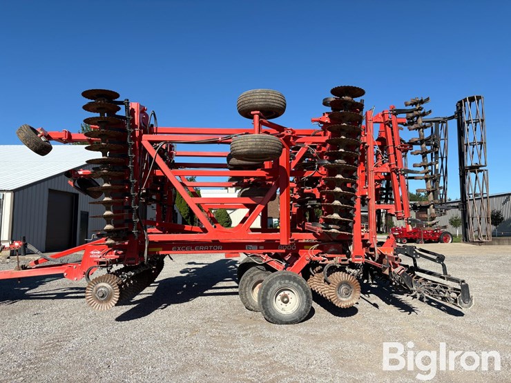 2012-kuhn-krause-excelerator-8000-image-7