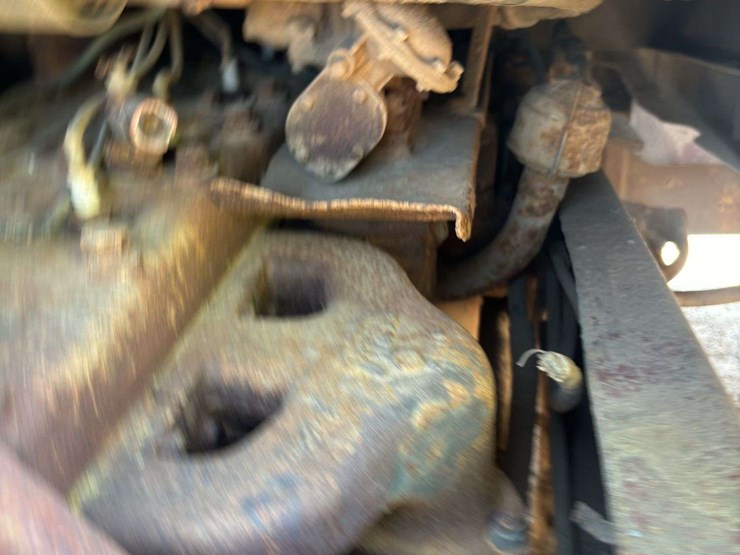 white-3000-truck-image-56