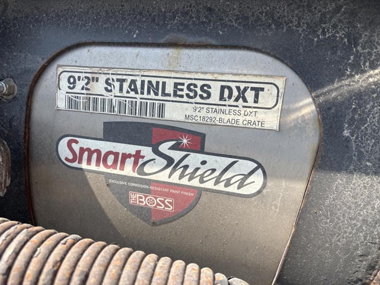 #5028-•-boss-power-v-dxt-w/-extensions-truck-v-plow-image-10