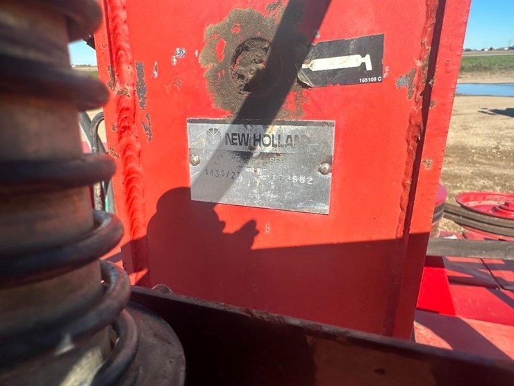 new-holland-1431-image-8