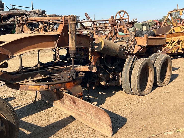 mccormick-road-grader-image-5