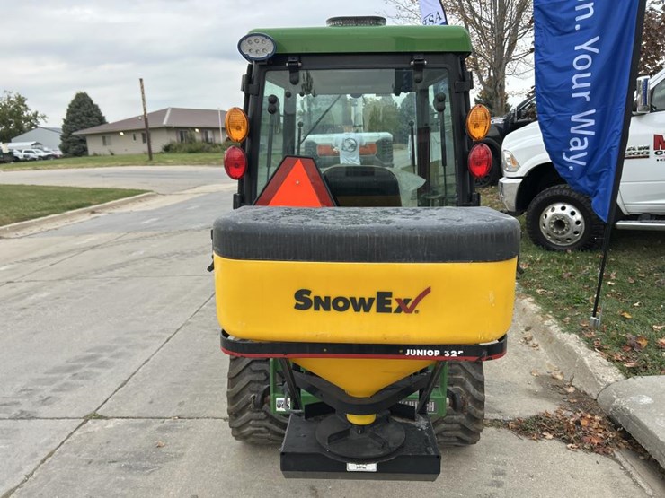 john-deere-1025-image-4