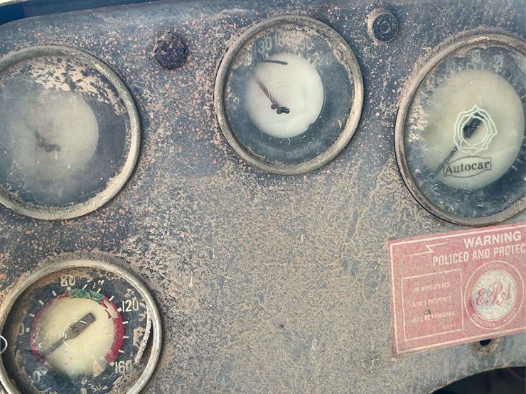 autocar-diesel-dump-truck-image-30