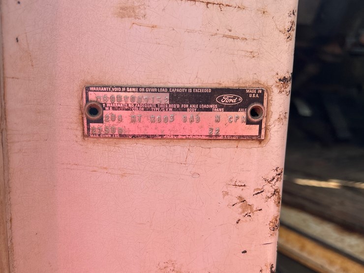 1977-ford-8000-image-13