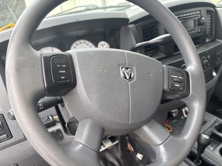 2009-dodge-ram-4500-image-36