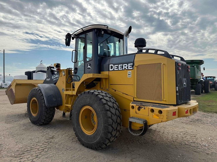 deere-624k-image-2