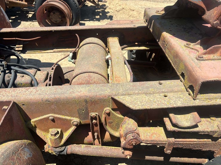 white-3000-truck-image-43