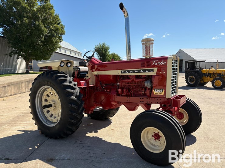 1966-international-1206-image-3