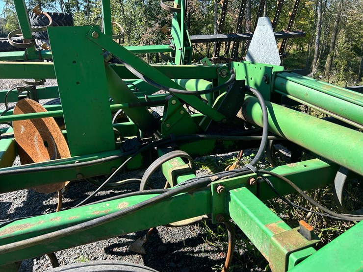 john-deere-30-image-10
