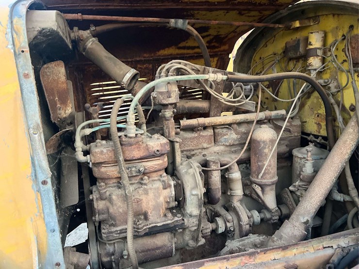 fwd-dump-truck-image-16