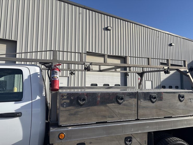 2018-ram-5500-hd-image-16