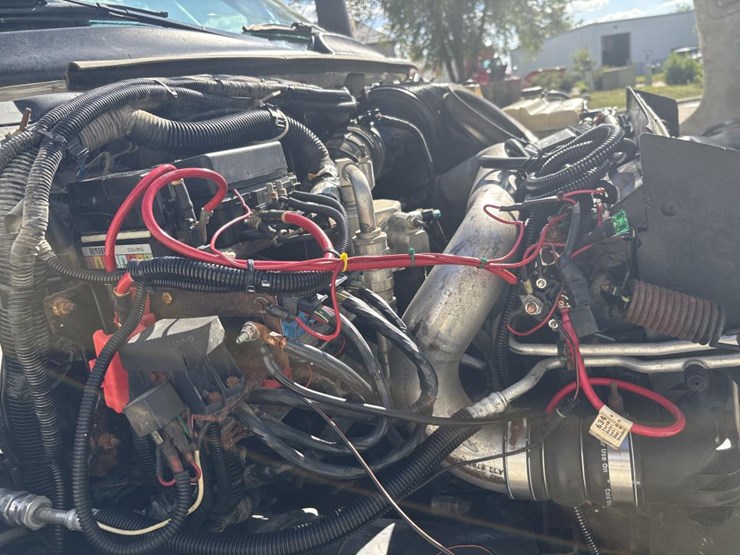 #5081-•-2005-gmc-c4500-4x4-single-axle-dump-truck-image-21