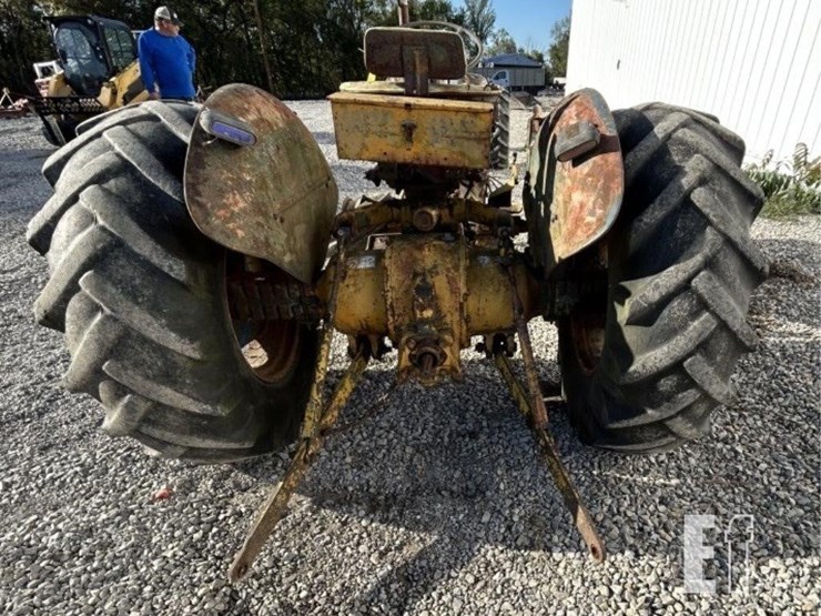 ford-tractor-image-4
