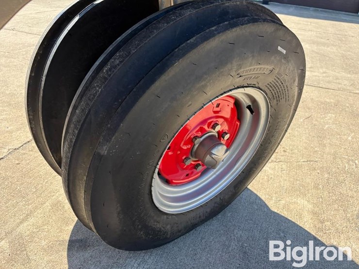 1969-massey-ferguson-1130-image-14