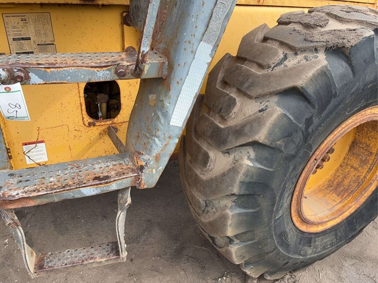 komatsu-wa320-image-13