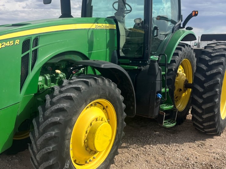 john-deere-8245r-image-7