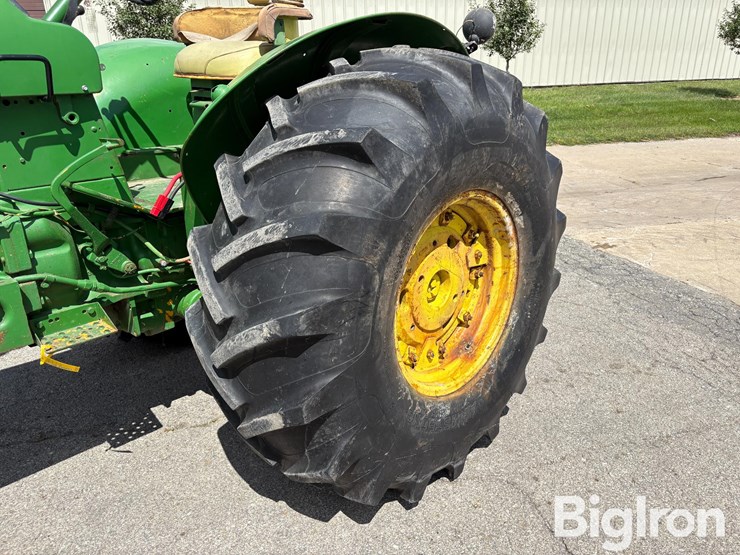 1964-john-deere-600-image-16