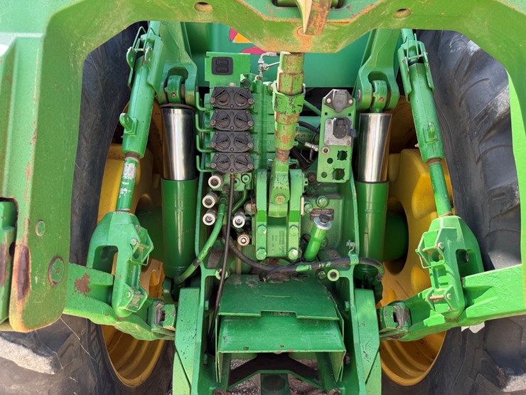 john-deere-8530-image-8
