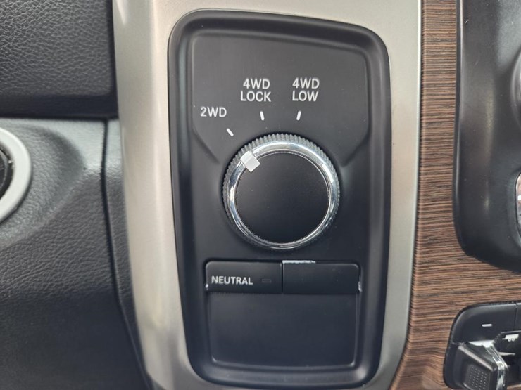 2017-dodge-ram-3500-image-57