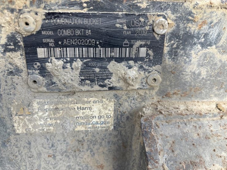 #5068-•-approx-84"-bobcat-combination-bucket-image-12